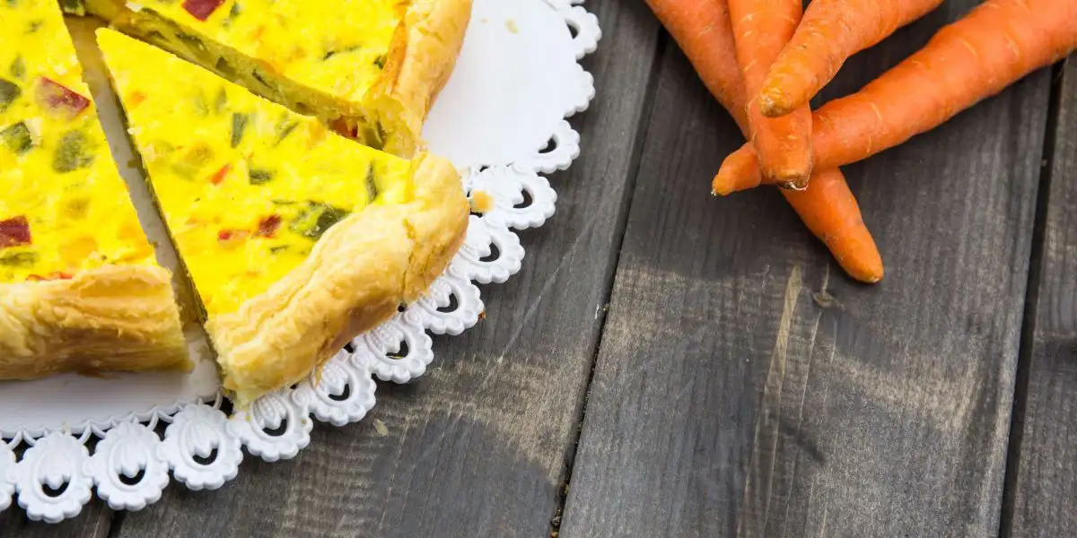 Histaminearme vegetarische hartige taart met courgette en wortel