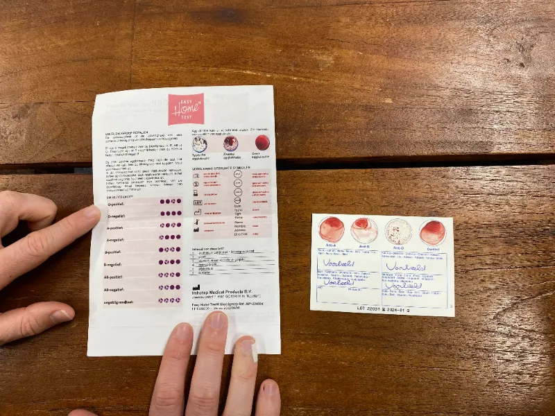 Voorbeeld van het afgelezen resultaat van de Bloedgroep test - Easy Home